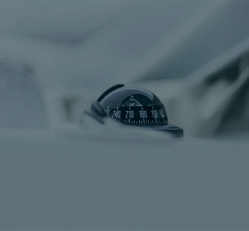 Marquage industrie nautique sur instruments et équipements de navigation nautique